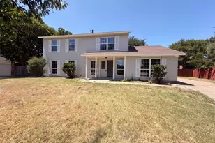 526 Royal Valley Rd, Grand Prairie, TX 75052 - Photo 1