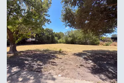 526 Royal Valley Road, Grand Prairie, TX 75052 - Photo 20