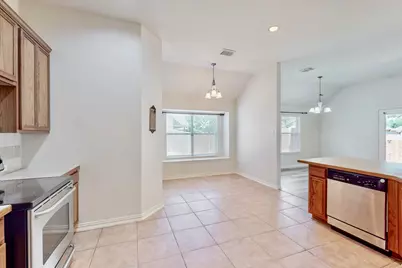 1216 Lake Forest Drive, Grand Prairie, TX 75052 - Photo 12