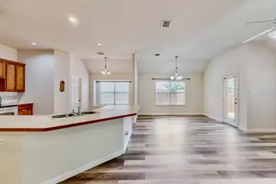 1216 Lake Forest Drive, Grand Prairie, TX 75052 - Photo 10