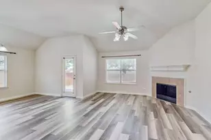 1216 Lake Forest Dr, Grand Prairie, TX 75052 - Photo 4
