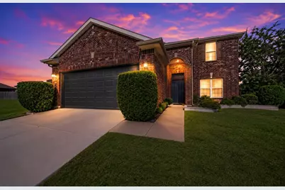 816 Lone Pine Drive, Little Elm, TX 75068 - Photo 2