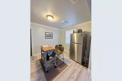1043 Blaylock Circle S, Irving, TX 75061 - Photo 6