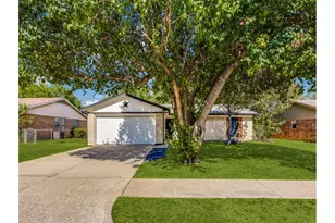600 Ann Lois Ln, Burleson, TX 76028 - Photo 1