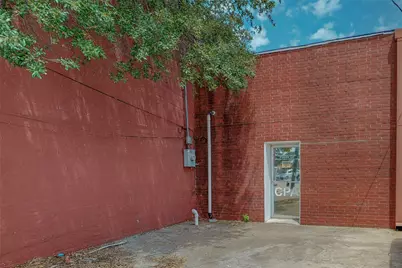 115 W Main Street, Grand Prairie, TX 75050 - Photo 14