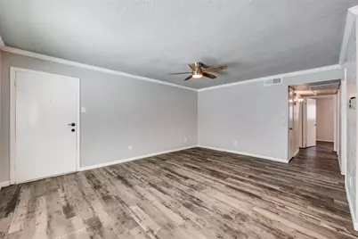 5053 Les Chateaux Drive #141, Dallas, TX 75235 - Photo 2