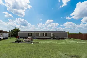 958 Watkins Rd, Sherman, TX 75090 - Photo 2