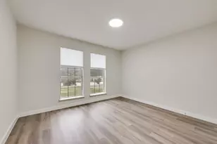 1000 S Mary St, Arlington, TX 76010 - Photo 14
