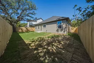 5559 Mercedes Cir, Granbury, TX 76048 - Photo 22