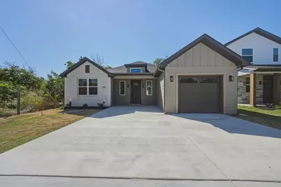 5559 Mercedes Circle, Granbury, TX 76048 - Photo 2