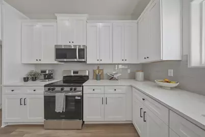 5559 Mercedes Circle, Granbury, TX 76048 - Photo 6
