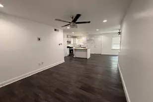 13403 Winterhaven Dr, Farmers Branch, TX 75234 - Photo 2