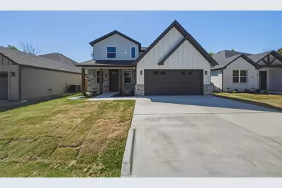 5557 Mercedes Circle, Granbury, TX 76048 - Photo 2