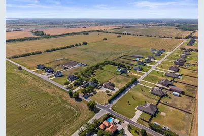 3885 Lois Road W, Sanger, TX 76266 - Photo 8