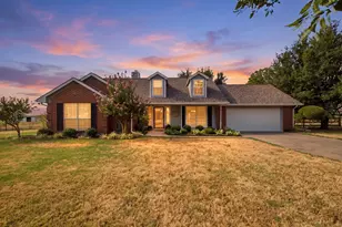 11454 Foutch Rd, Pilot Point, TX 76258 - Photo 1
