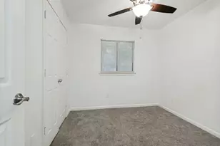 3716 Royal Valley Rd, Grand Prairie, TX 75052 - Photo 20
