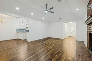 3716 Royal Valley Rd, Grand Prairie, TX 75052 - Photo 10