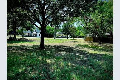 326 E Grand Street, Whitewright, TX 75491 - Photo 4