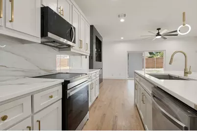 3728 Mount Ranier Street, Dallas, TX 75211 - Photo 4