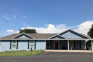 270 Butcher Point, Gainesville, TX 76240 - Photo 1