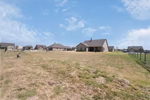 130 Red Clf Ct, Rhome, TX 76078 - Photo 28