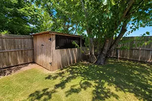 703 Perry Ave, Waxahachie, TX 75165 - Photo 10