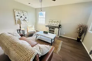 217 E Hull St, Denison, TX 75021 - Photo 4