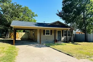 217 E Hull St, Denison, TX 75021 - Photo 2