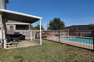 12816 Chittamwood Trail, Euless, TX 76040 - Photo 4