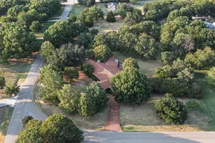 103 Red Oak Ln, Flower Mound, TX 75028 - Photo 2