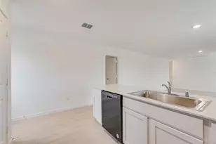 727 Ponderosa Ln, Princeton, TX 75407 - Photo 2