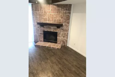 206 Matt Place, Grand Prairie, TX 75051 - Photo 2