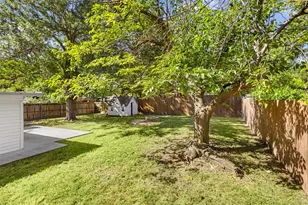 412 E Ross St, Waxahachie, TX 75165 - Photo 6