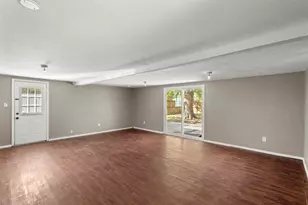 412 E Ross St, Waxahachie, TX 75165 - Photo 18