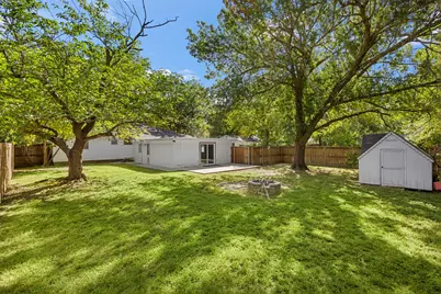 412 E Ross Street, Waxahachie, TX 75165 - Photo 4