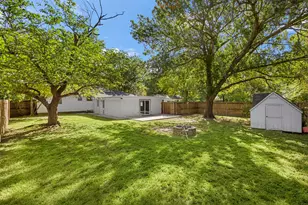 412 E Ross St, Waxahachie, TX 75165 - Photo 4