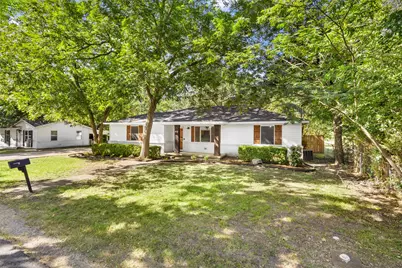 412 E Ross Street, Waxahachie, TX 75165 - Photo 2