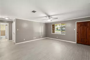 412 E Ross St, Waxahachie, TX 75165 - Photo 6