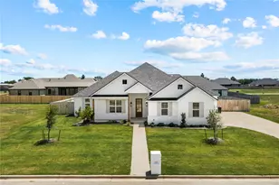 119 Paddle Boat Ct, Robinson, TX 76706 - Photo 2