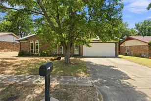 1912 Westover Dr, Arlington, TX 76015 - Photo 1