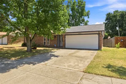 1912 Westover Drive, Arlington, TX 76015 - Photo 2