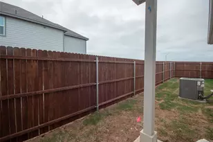 3101 Strawberry Farm Ln, Fort Worth, TX 76140 - Photo 24