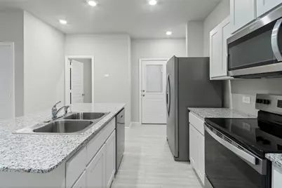 3101 Strawberry Farm Lane, Fort Worth, TX 76140 - Photo 8