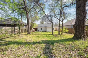 2635 Carpenter Ave, Dallas, TX 75215 - Photo 18