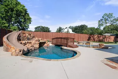 1050 Falcon Nest Drive, Kennedale, TX 76060 - Photo 30