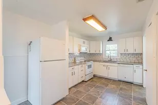 1002 W Sanford St, Arlington, TX 76012 - Photo 16