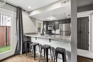 2702 Douglas Ave, Dallas, TX 75219 - Photo 10