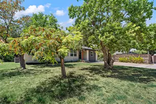 3557 Montreal Cir, Haltom City, TX 76117 - Photo 4