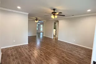 310 E Santa Fe St, Farmersville, TX 75442 - Photo 2