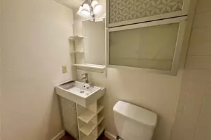 715 W Hickory, Denton, TX 76201 - Photo 10